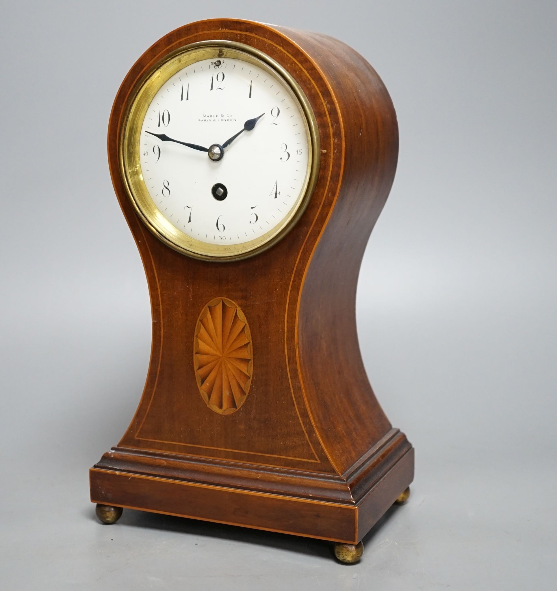 An Edwardian inlaid balloon mantel clock, 30cm